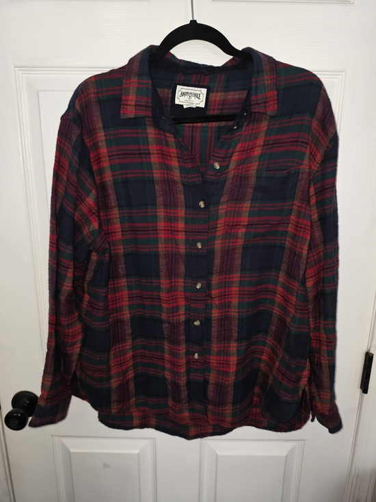 American Eagle Outfitters Tops - American Eagle Red, Navy, and Green Plaid Flannel Shirt